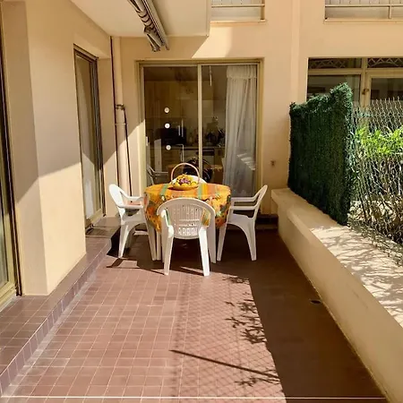 Appartamento T2 Le Concorde Clim A 30 M De La Plage